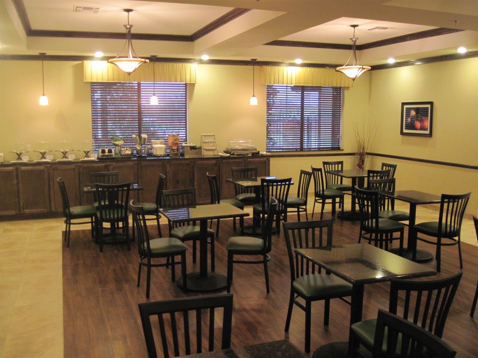 Best Western Plus Emory At Lake Fork Inn & Suites Restaurace fotografie